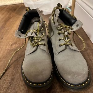 Dr. Martens 939 Ben Hiker Boot Leather Lace Up Boot Light Gray Suede
